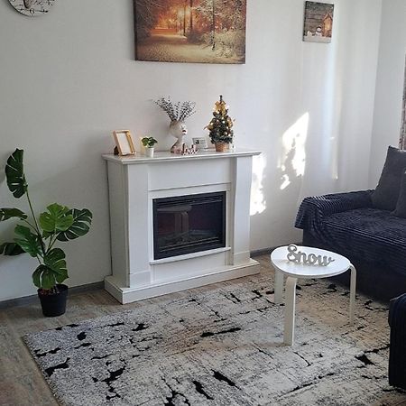 Casuta Cu Povesti Appartement Câmpina Buitenkant foto